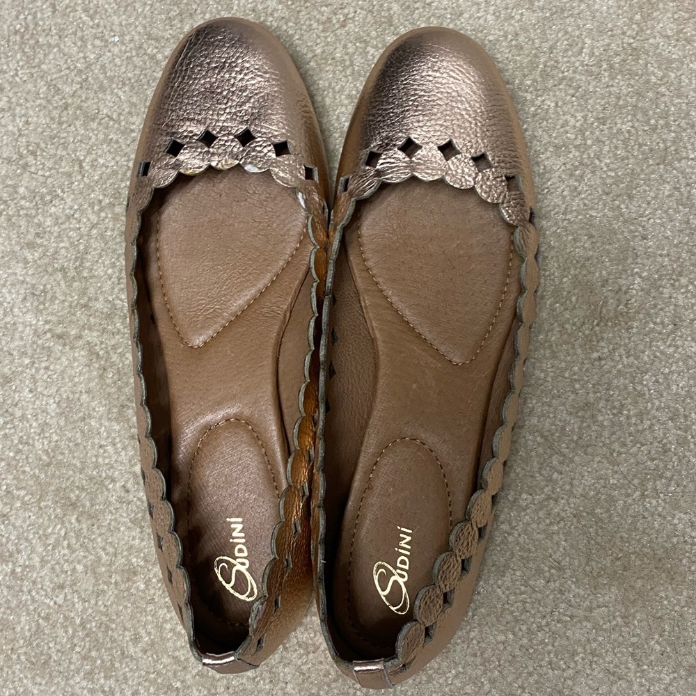 Rose gold flats